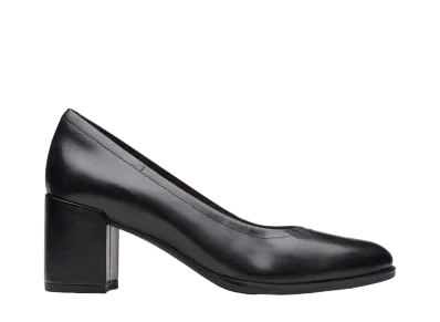 Clarks Women's Freva55 Court "Black Leather"