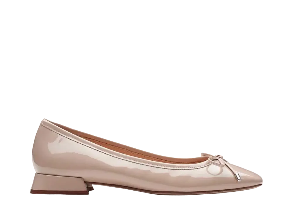 Clarks Women's Ubree15 Step "Sand Patent"
