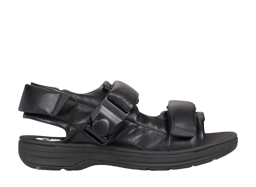 マーティンローズ × クラークス サンダル "ブラック"