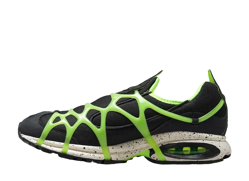 ナイキ エア クキニ "ブラック/ダークスモークグレー/ココナッツミルク/ボルト"