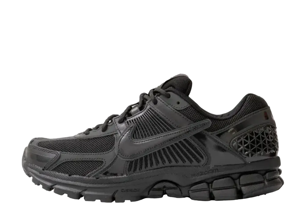 Dover Street Market × Nike Zoom Vomero 5 "Black"