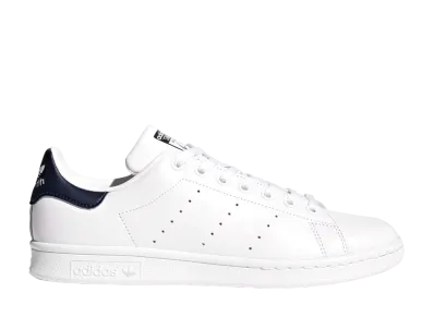 アディダス オリジナルス スタンスミス "コアホワイト/ダークブルー"