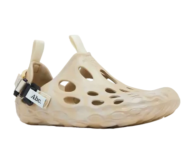Advisory Board Crystals x Merrell Hydro Moc "Beige"