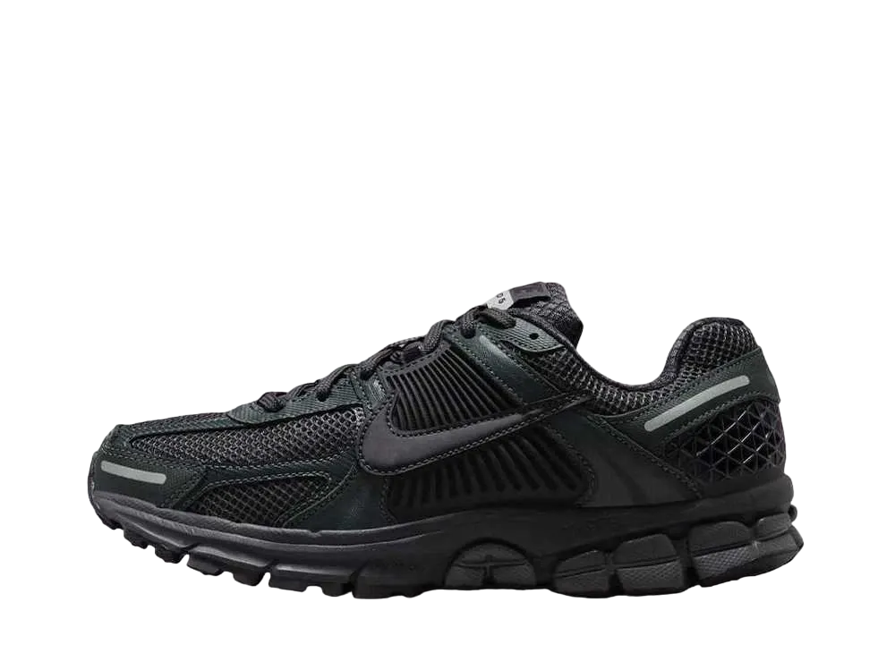 Nike Women's Zoom Vomero 5 "Triple Black"