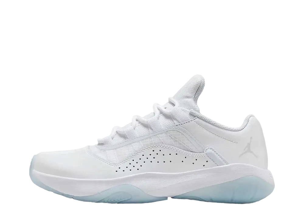 ナイキ ウィメンズ エアジョーダン11 CMFT ロー "ホワイト/アイスブルー/フットボールグレー"