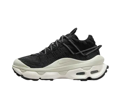 Nike Women's Air Max Flyknit Venture "Black/Sail/Sea Glass"