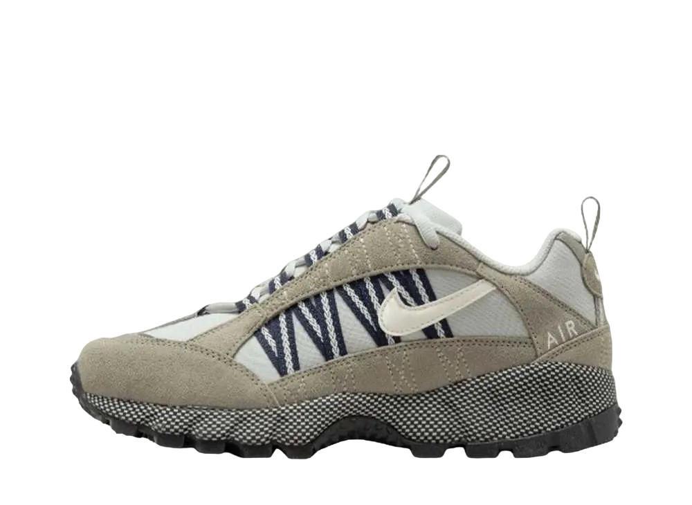 ナイキ ウィメンズ エアフマラ "ライトアーミー"