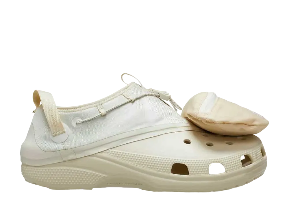 サティスファイ × クロックス クラシック クロッグ "ボーン"