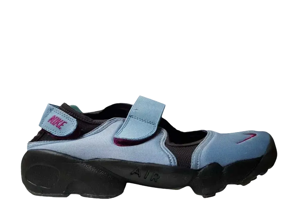 ナイキ エアリフト "スカイライン/ラズベリー レッド"