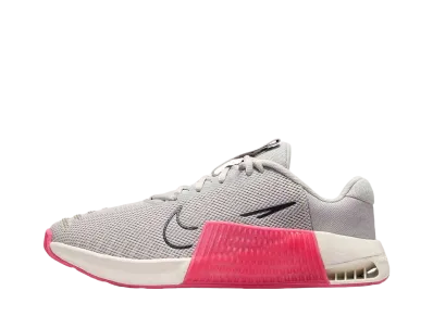 Nike Women's Metcon 9 "Light Iron Ore/Light Orewood Brown/Khaki/Aster Pink"