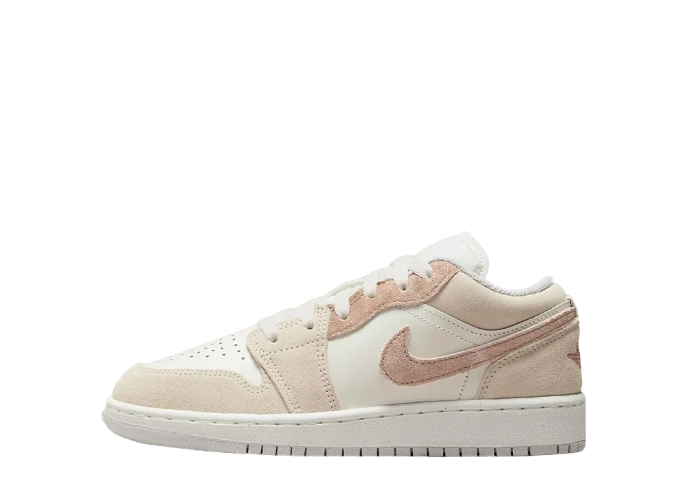 ナイキ GS エアジョーダン1 ロー SE "レジェンド ライトブラウン/セイル/ニュートラルグレー/アーケオブラウン"