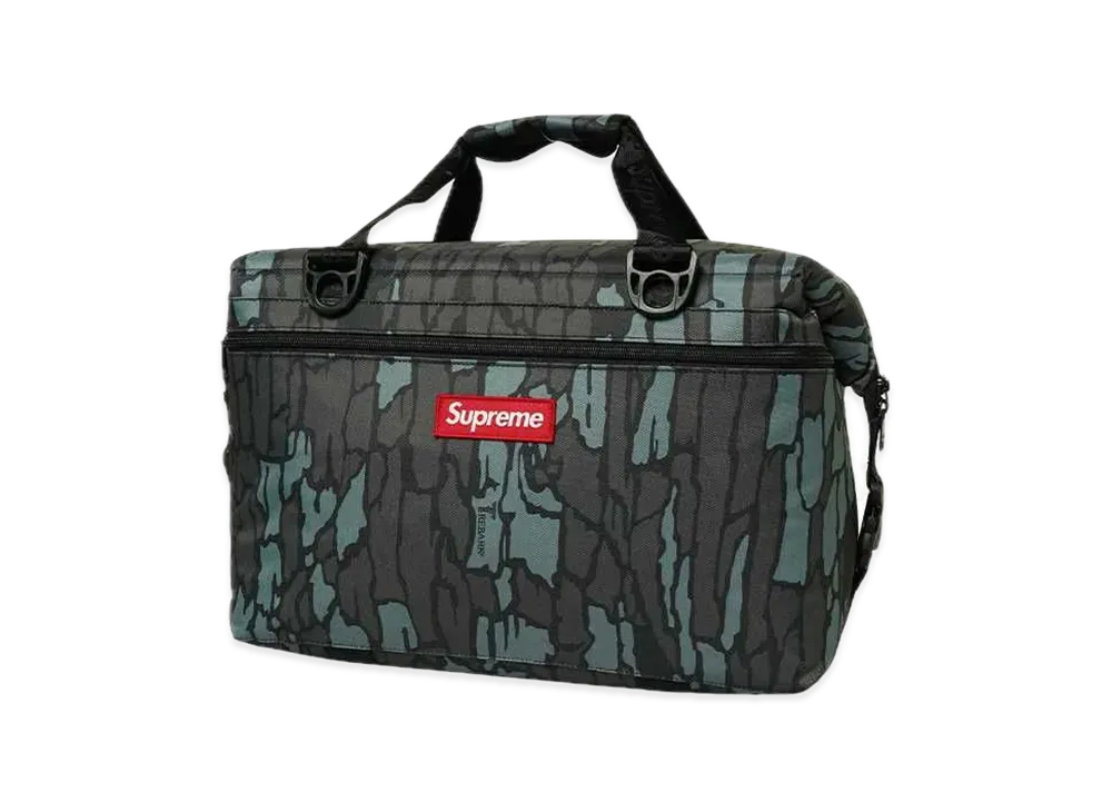 Supreme x Ao 24-Pack Cooler Bag "Trebark Camo"