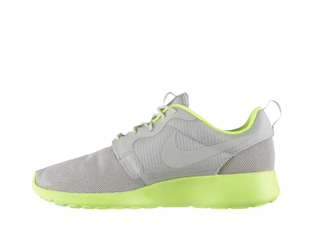 ナイキ ウィメンズ ローシ ラン "ハイパーフューズボルトボーン"