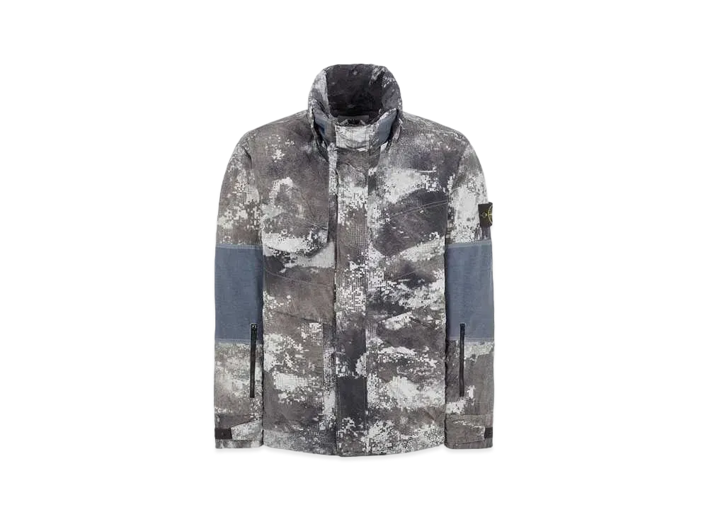 Stone Island 438E1 Dissolving Grid Camo On ECONYL Regenerated Nylon "Gray"
