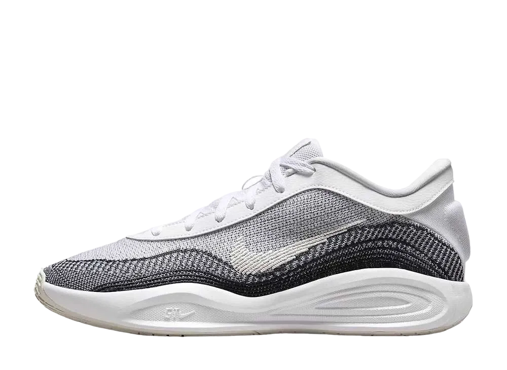 ナイキ GTハッスル アカデミー "ホワイト/ブラック/ライトボーン"