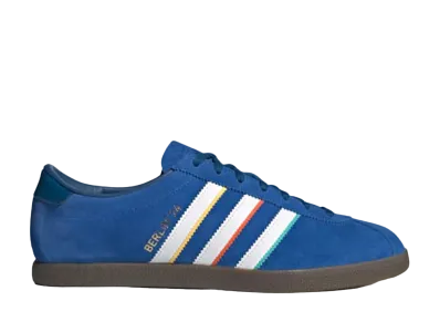 アディダス オリジナルス ベルリン24 "ブルー/フットウェアホワイト/ダークマリーン"