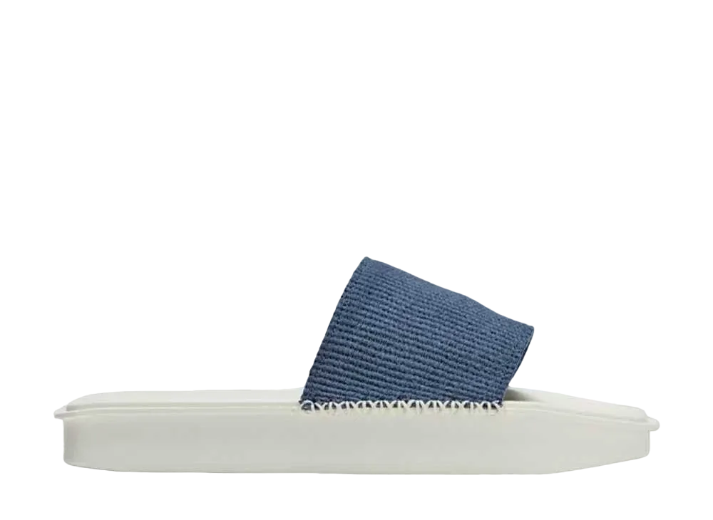 アディダス ワイスリー ウォーター スライド "サプライヤーカラー/プリラブドインク/クリームホワイト"