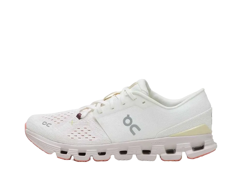 オン ウィメンズ クラウドX4 "アイボリー/サンド"