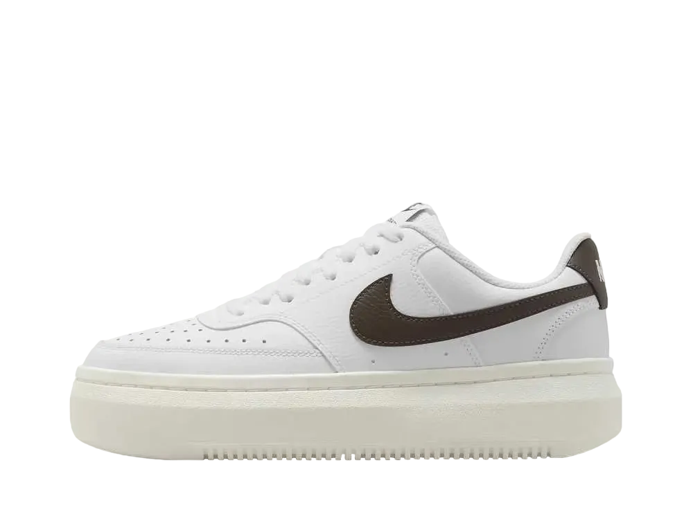 ナイキ ウィメンズ コートビジョン アルタ "ホワイト/セイル/バロックブラウン"