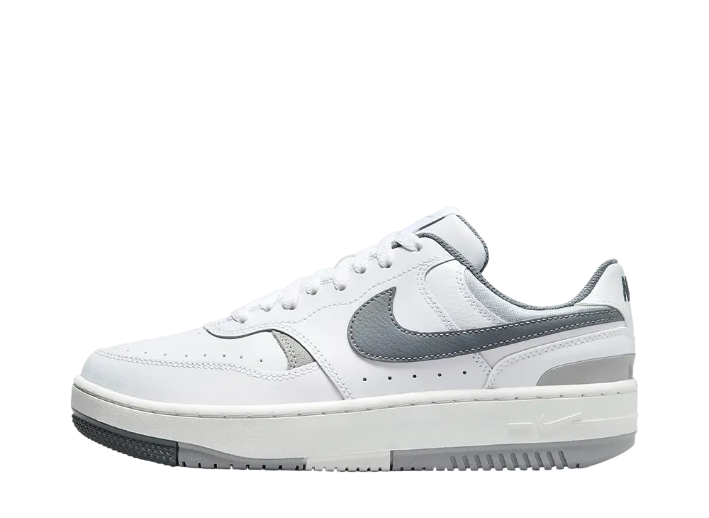 ナイキ ウィメンズ ガンマフォース "ホワイト/ライトスモークグレー/サミットホワイト/スモークグレー"