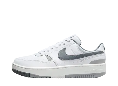 ナイキ ウィメンズ ガンマフォース "ホワイト/ライトスモークグレー/サミットホワイト/スモークグレー"
