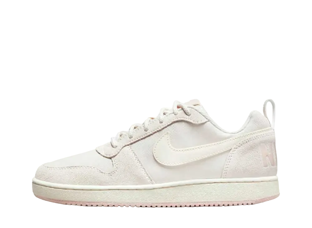 ナイキ ウィメンズ コートボロー ロー プレミアム "ライトオールウッドブラウン/シルトレッド/セイル"