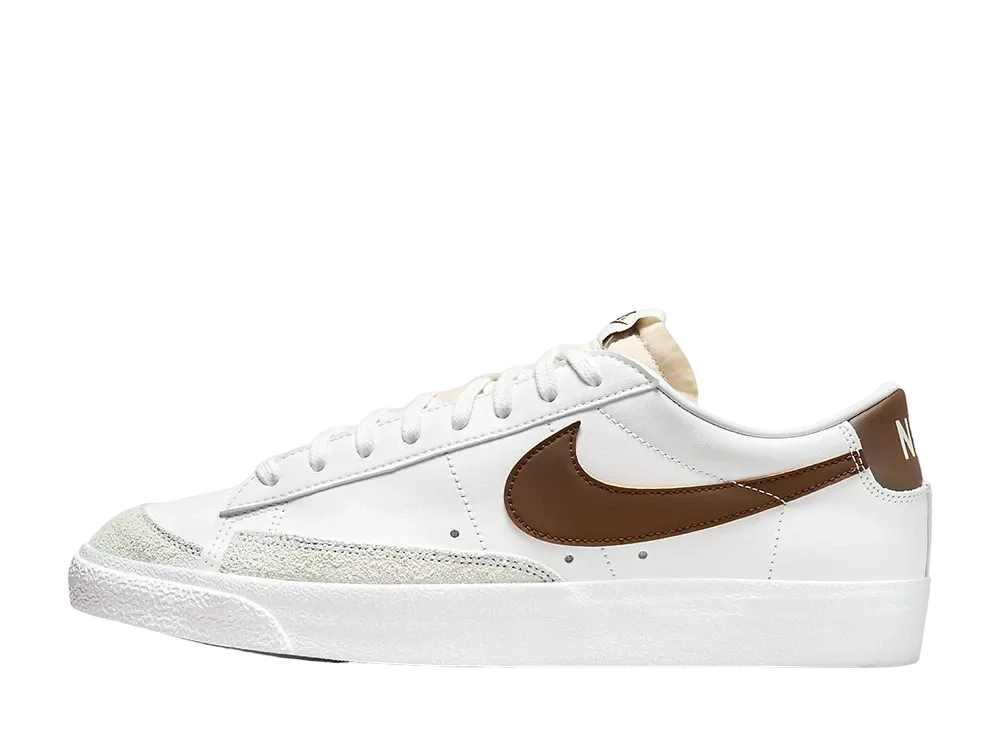 ナイキ ブレーザー ロー '77 ヴィンテージ "サミットホワイト/フォトンダスト/ホワイト/カカオワオ"