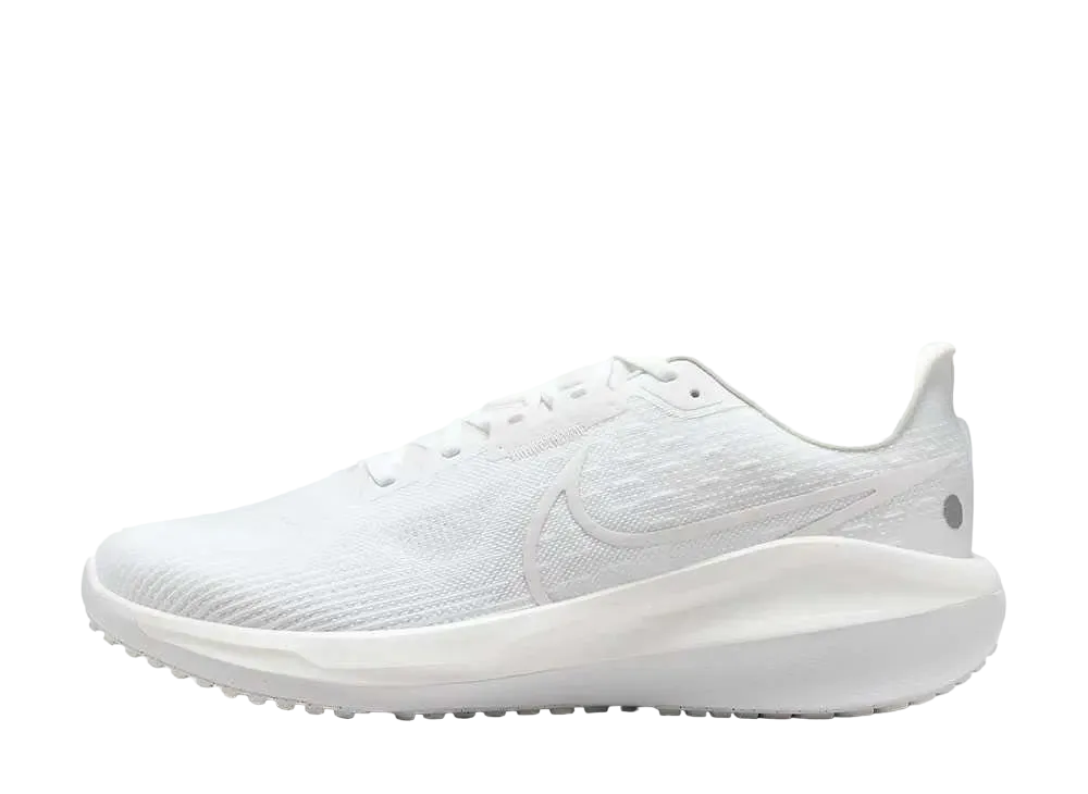 ナイキ ボメロ17 "ホワイト/サミットホワイト/プラチナムティント"