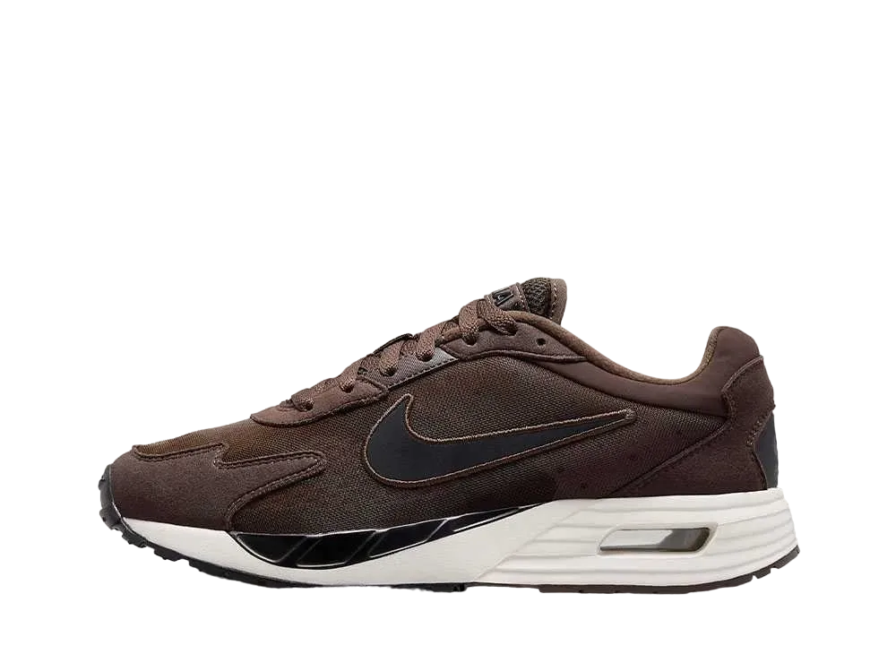 ナイキ ウィメンズ エアマックスソロ "バロックブラウン/セイル/ライトアイアンオール/ブラック"