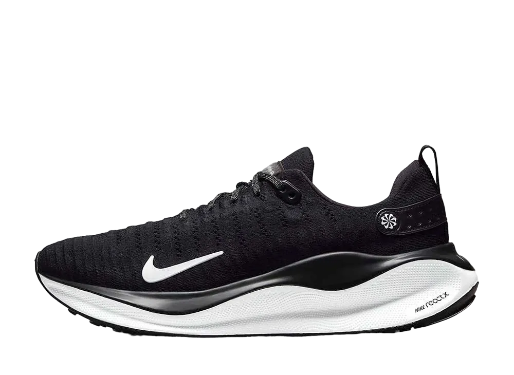 ナイキ インフィニティラン4 "ブラック/ダークグレー/ホワイト"