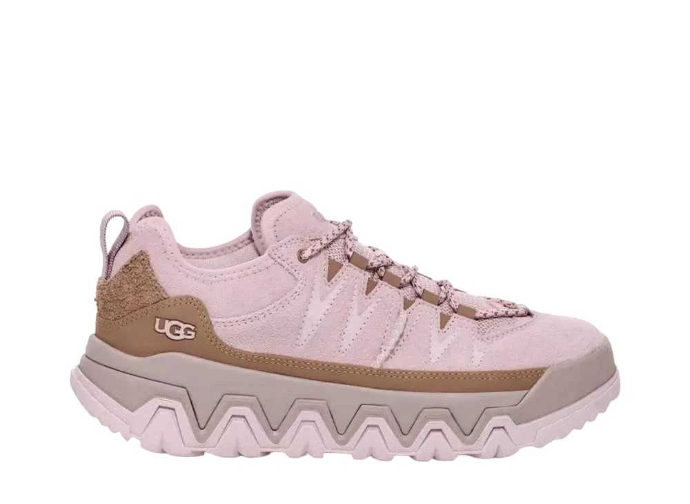 アグ ウィメンズ キャップトレイル ロー "ペールスモーク"