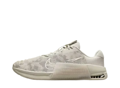 Nike Women's Metcon 9 AMP "Light Bone/Light Orewood Brown/Phantom/Sail"