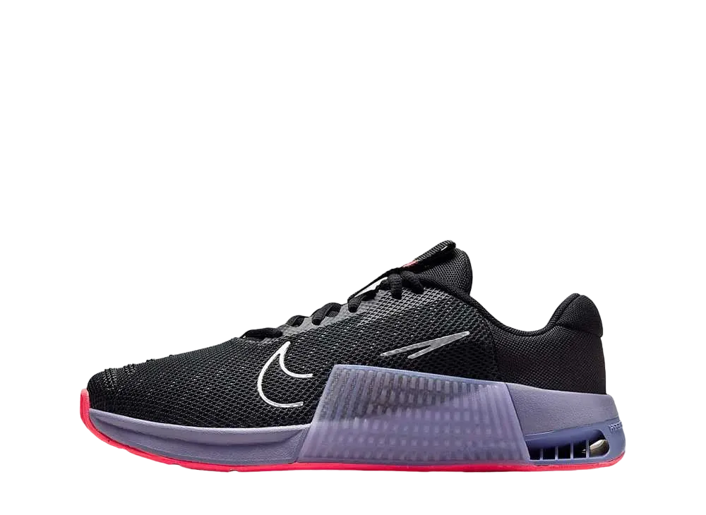 ナイキ ウィメンズ メトコン9 "ブラック/ライラックブルーム/ベアリーグレープ/メタリックシルバー"