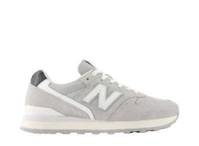 New Balance Women's 996 "Gray"