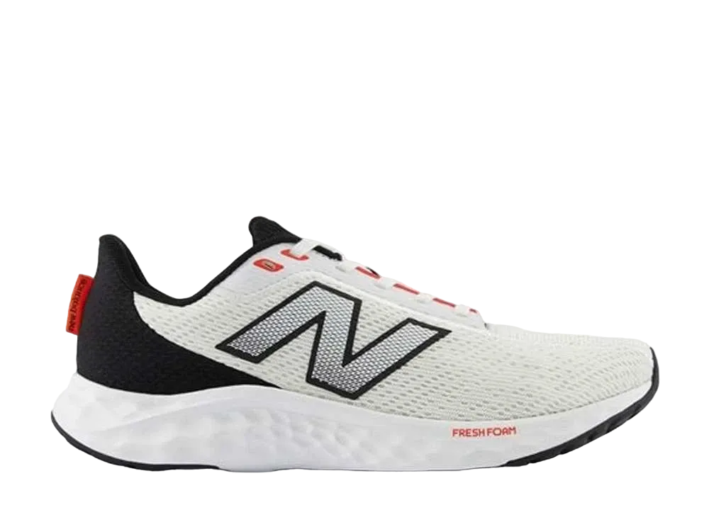 ニューバランス フレッシュフォーム アリシV4 "ホワイト"