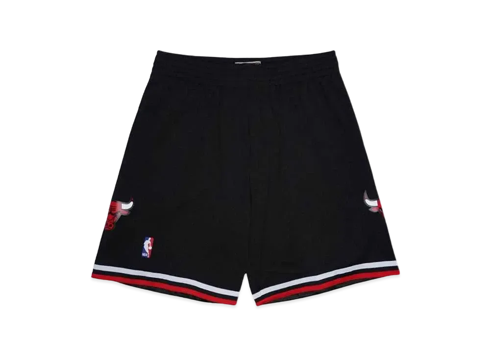 Mitchell&Ness NBA ALTERNATE SWINGMAN SHORTS BULLS 97-98 "BLACK"