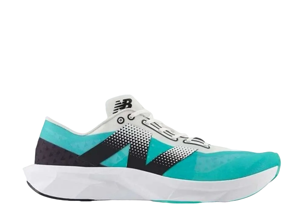 ニューバランス フューエルセル パルスV1 "ブラック/ホワイト"