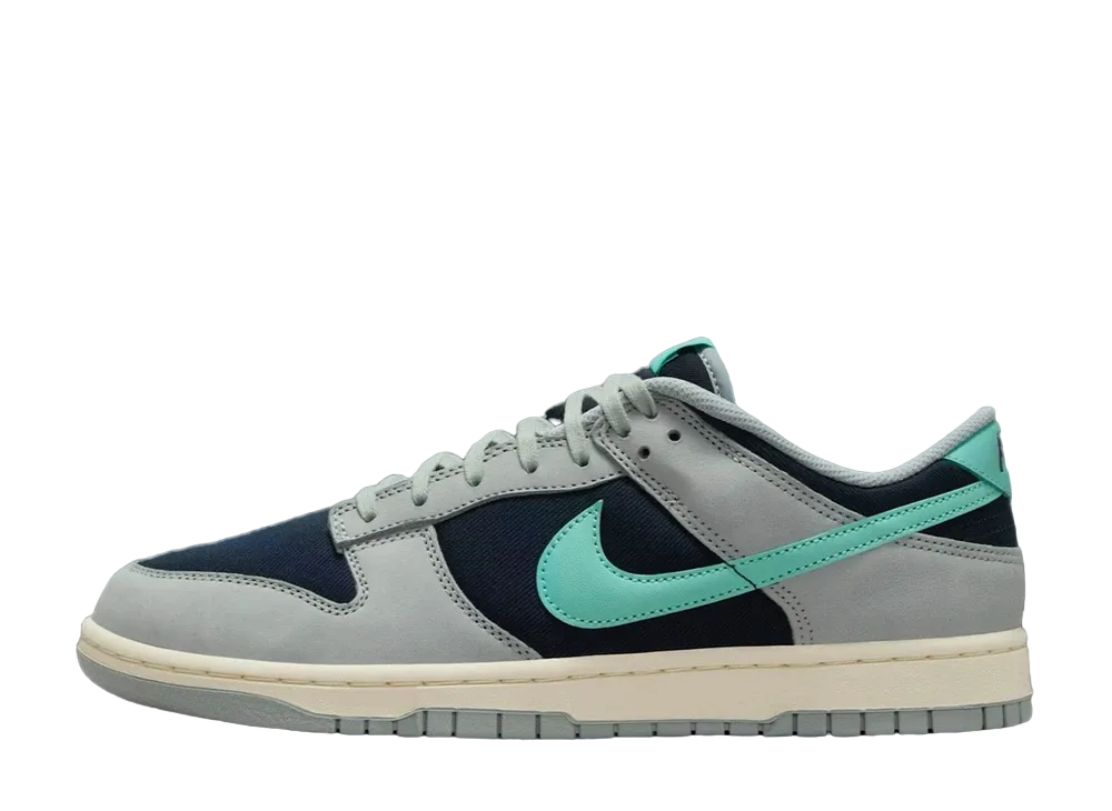 Nike Dunk Low "Dark Obsidian/Green Frost"