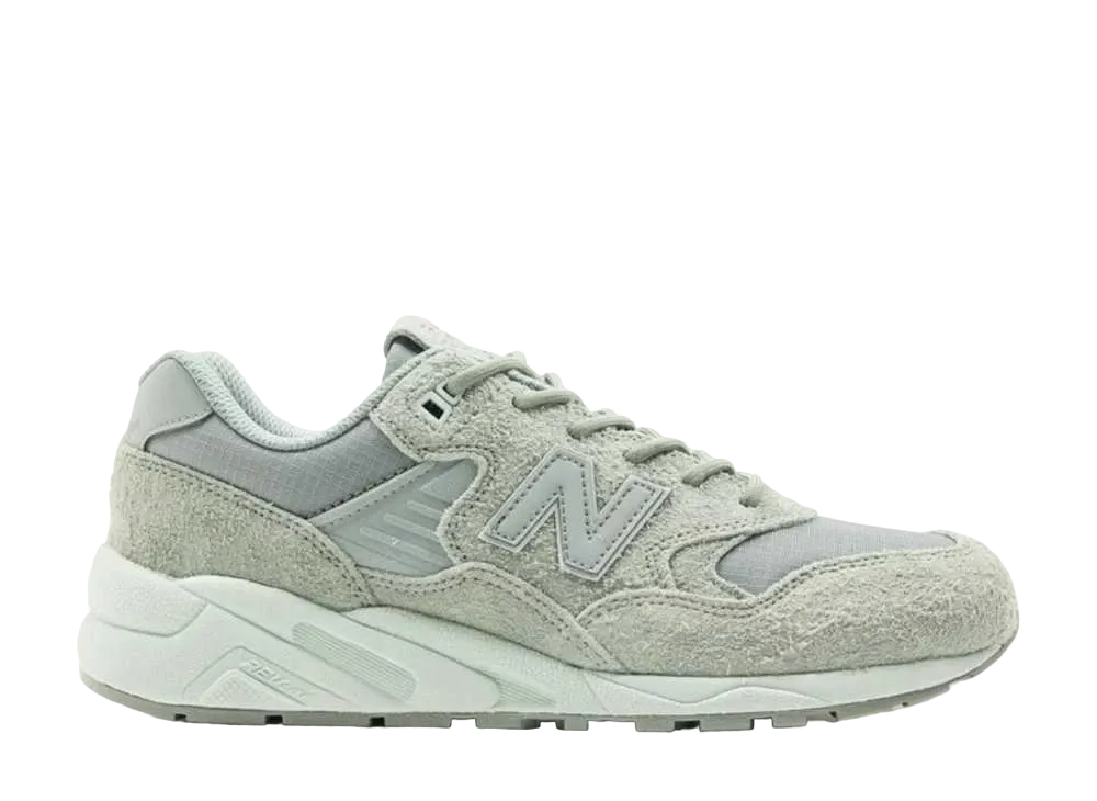 ハイプビースト × ニューバランス 580 "オリーブ"