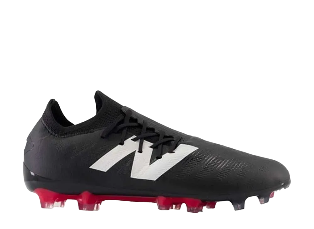 ニューバランス フューロンV7+ デストロイ HG "ブラック"