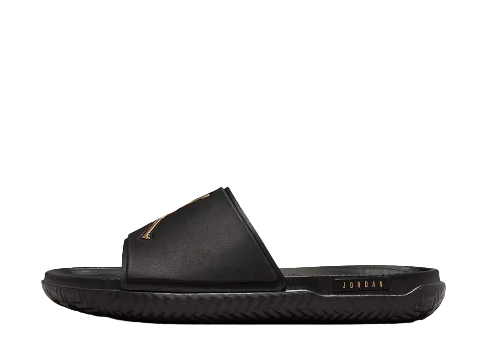 ナイキ ジョーダン ジャンプマン "ブラック/メタリックゴールド"