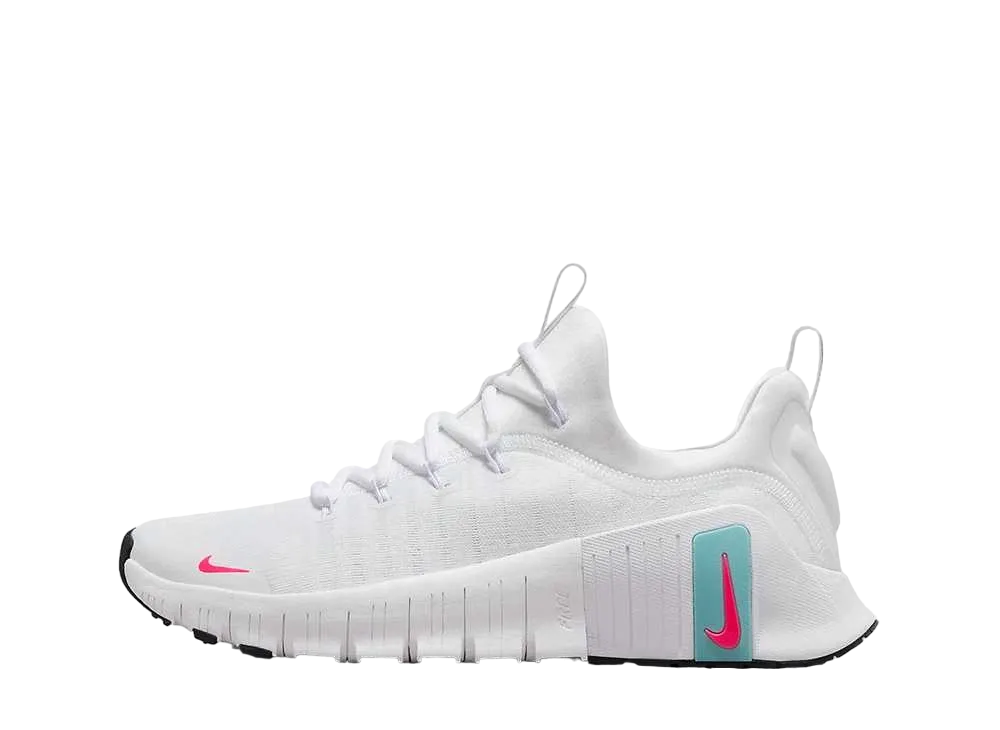 ナイキ ウィメンズ フリーメトコン6 "ホワイト/デニムターコイズ/ブラック/ホットパンチ"