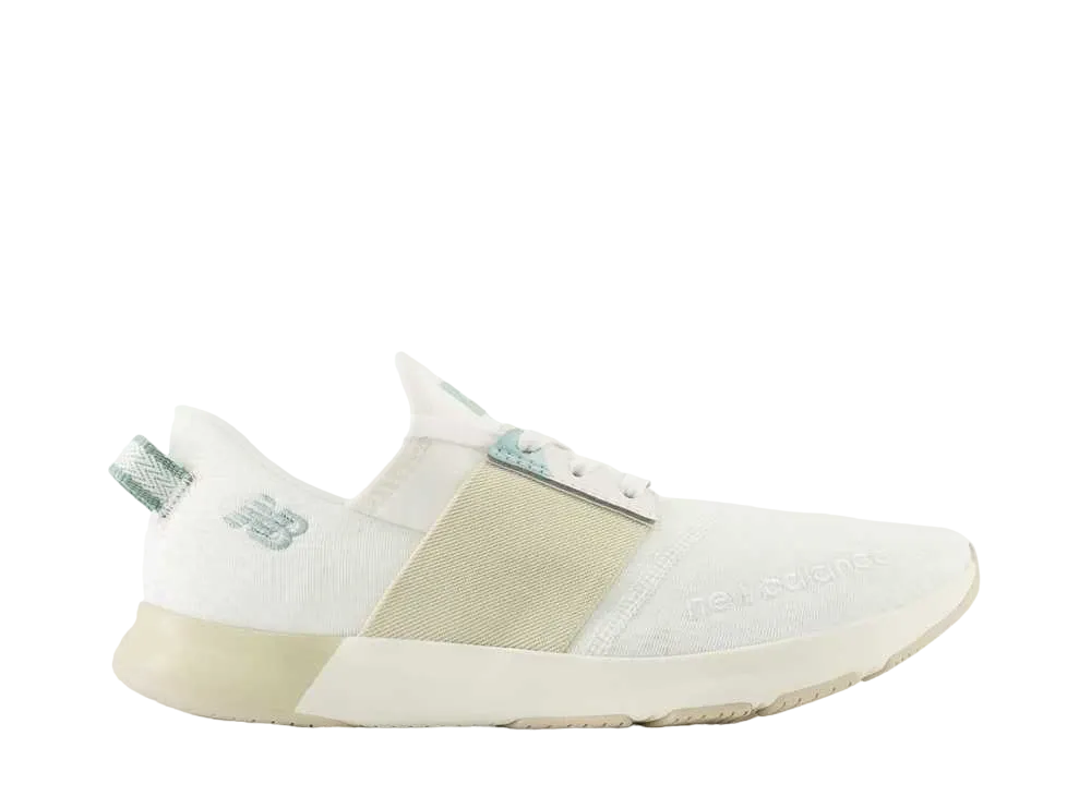 ニューバランス ウィメンズ ダイナソフト エナジャイズV3 "ホワイト/ベージュ"