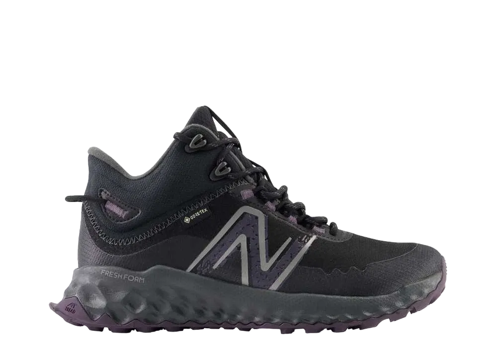 New Balance Women's Fresh Foam Garoe Mid-Cut GORE-TEX "Black"