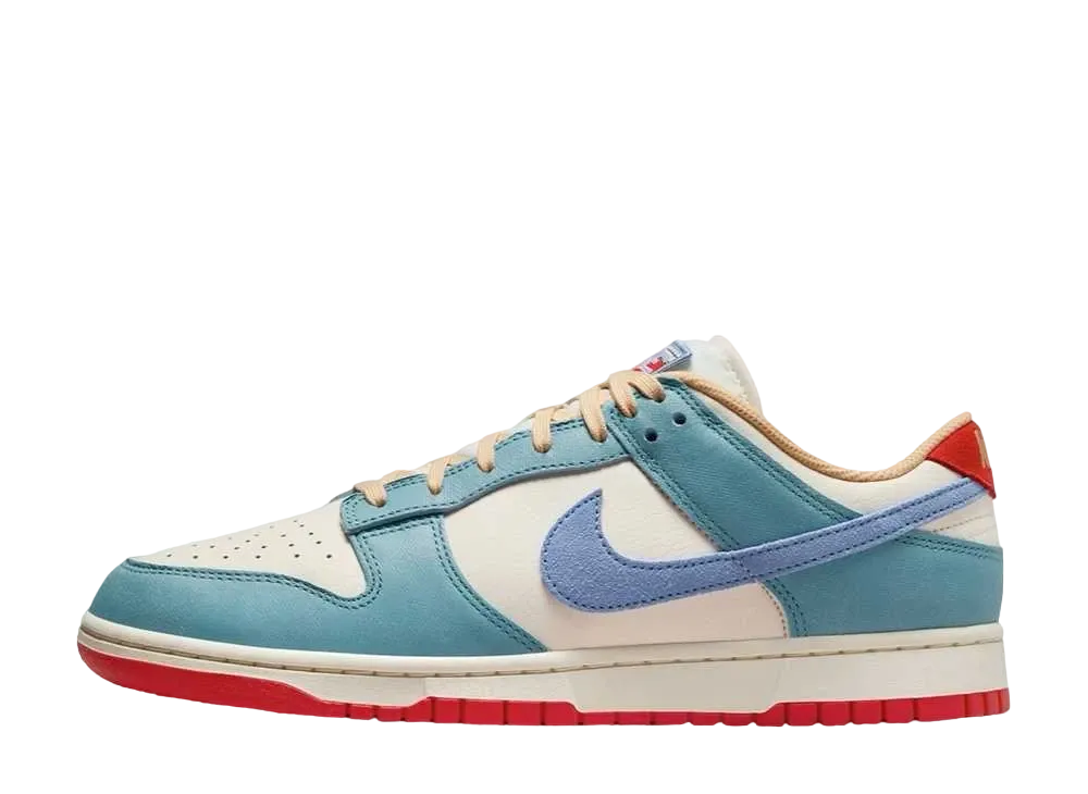 ナイキ ダンク ロー PRM "ロイヤルパルス"