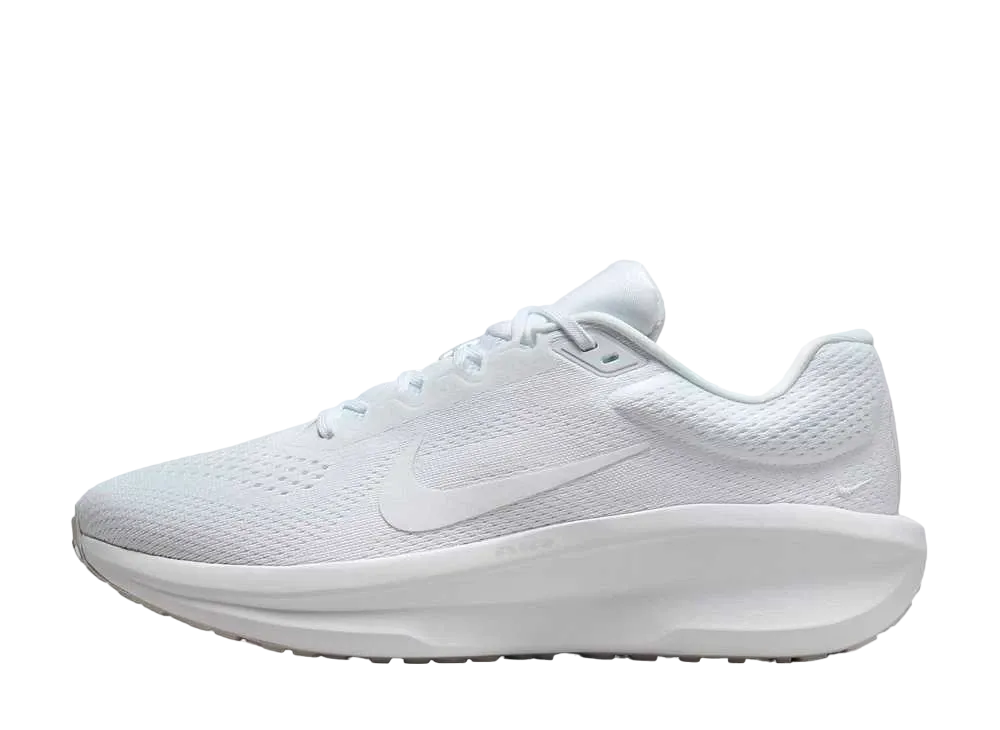ナイキ ウィンフロー11 "ホワイト/フォトンダスト"