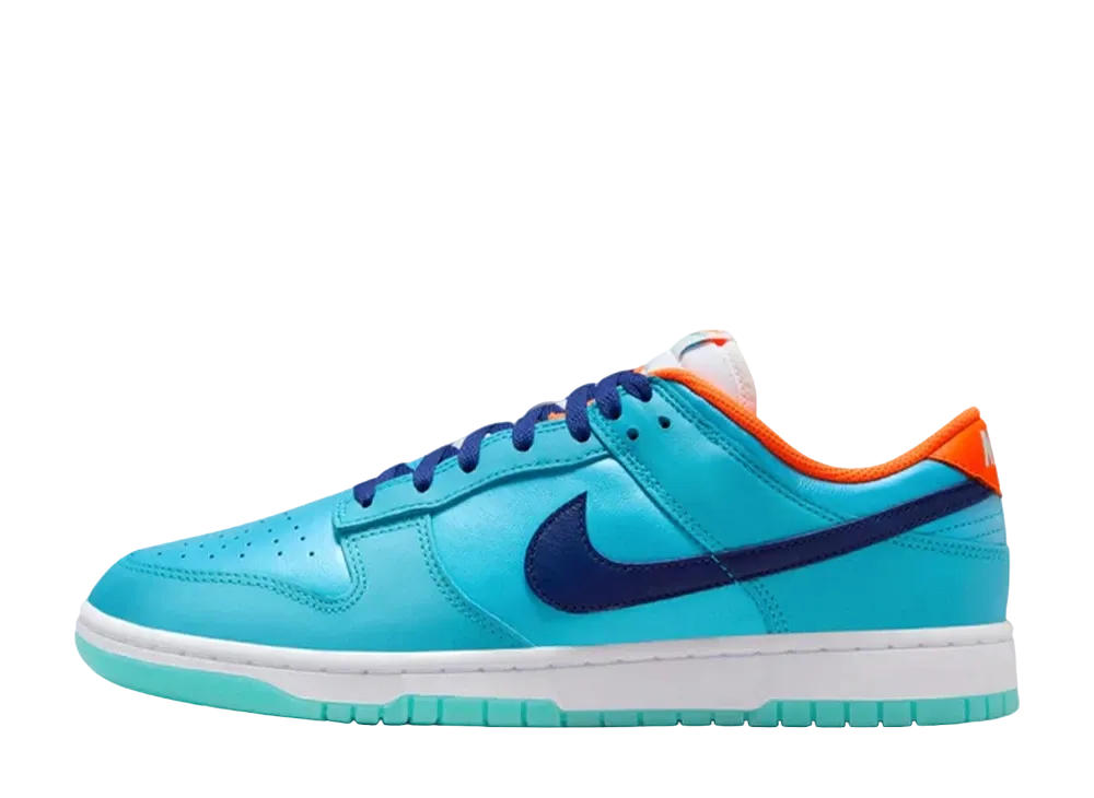 ナイキ ダンク ロー SE "バルティックブルー/トータルオレンジ"