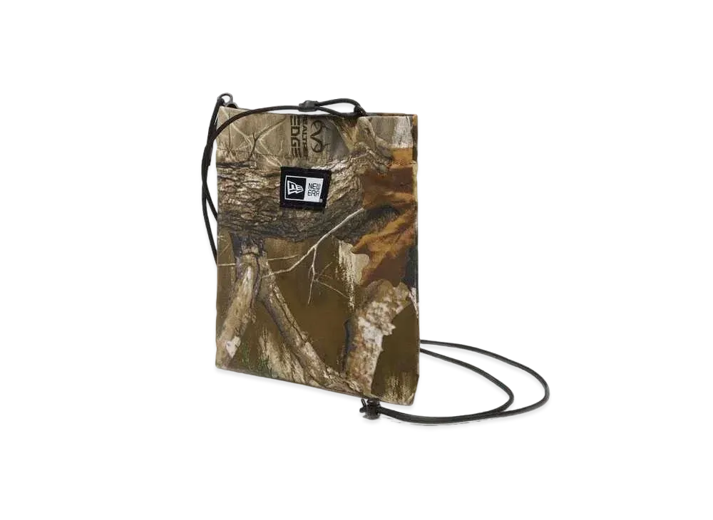 NEW ERA Flat Neck Pouch 0.6L "Real Tree"