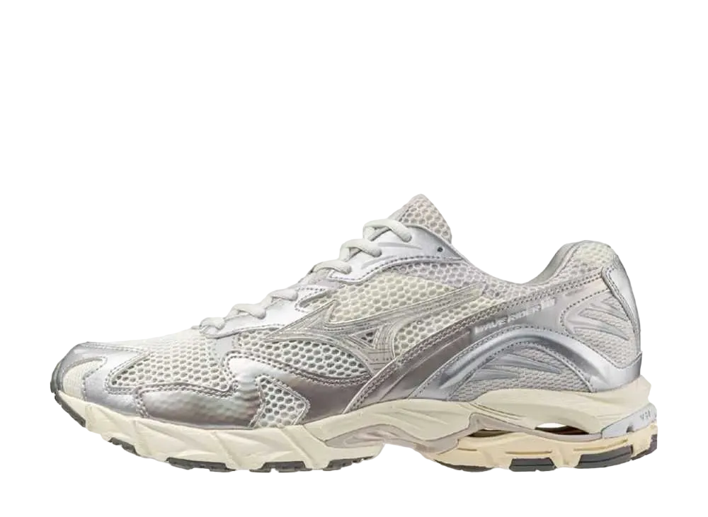 ミズノ ウェーブライダー10 "オフホワイト/ライトベージュ/シルバー"