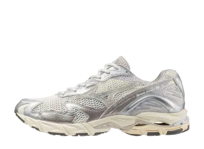 ミズノ ウェーブライダー10 "オフホワイト/ライトベージュ/シルバー"